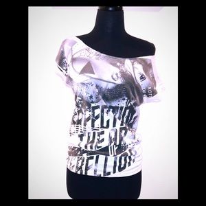 Off-Shoulder Cute Graphic White & Black T-shirt